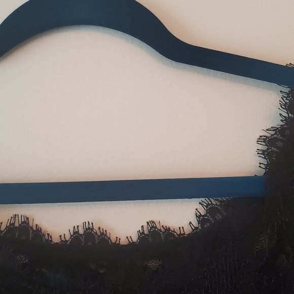 Black Lace Bodycon Dress - Picture 6 of 12